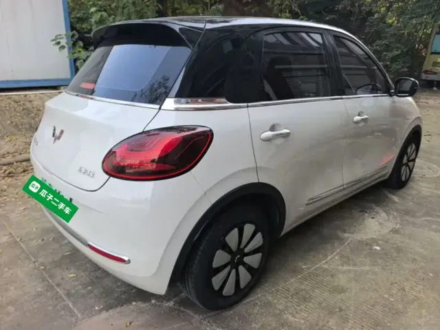 Wuling Bingo — Фото автомобиля 6