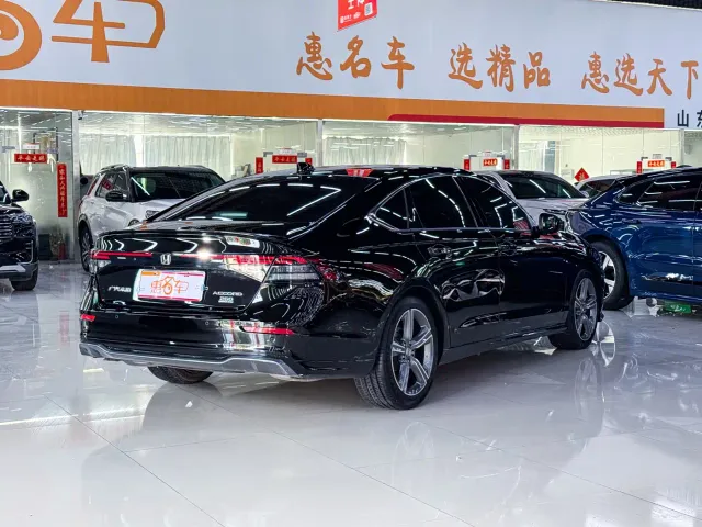 Honda Accord — Фото автомобиля 6