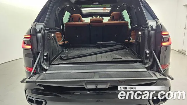 BMW X7 G07 — Фото автомобиля 30