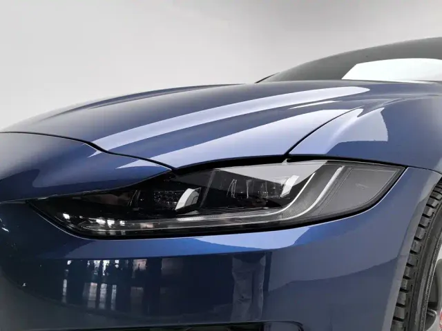 Jaguar XEL — Фото автомобиля 7