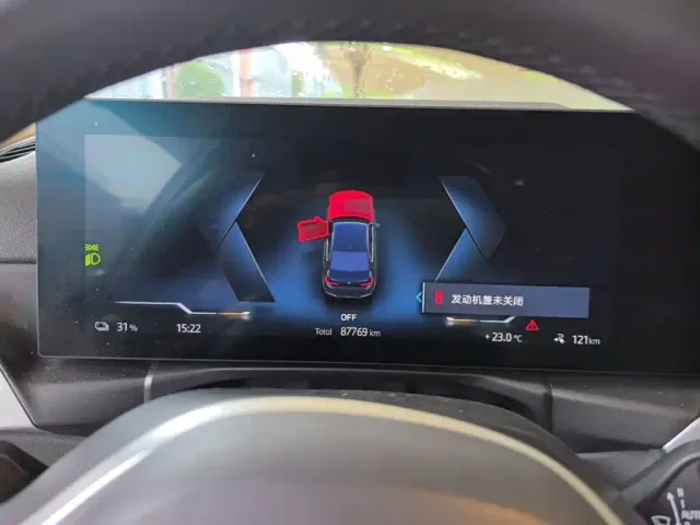 BMW i3 — Фото автомобиля 11