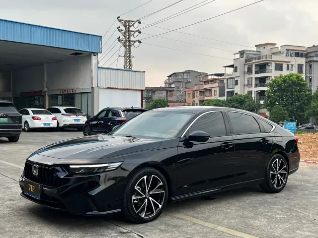 Фотография автомобиля — Honda Inspire