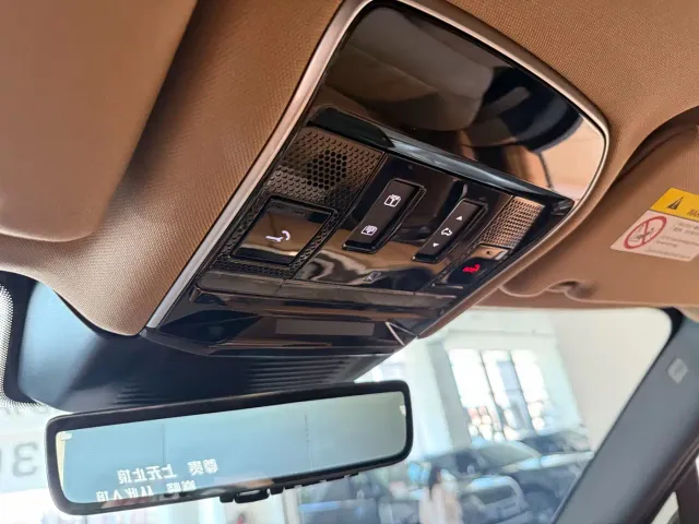 Land Rover Range Rover — Фото автомобиля 8