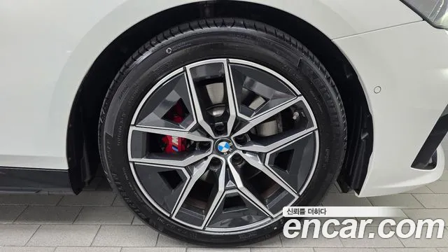 BMW 5-Series — Фото автомобиля 5