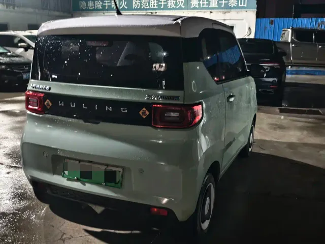 Wuling Hongguang Mini EV — Фото автомобиля 5