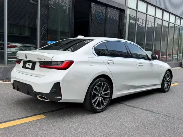 BMW 3 Series — Фото автомобиля 4