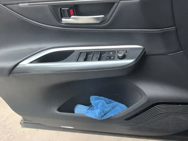 Toyota Harrier — Фото автомобиля 7