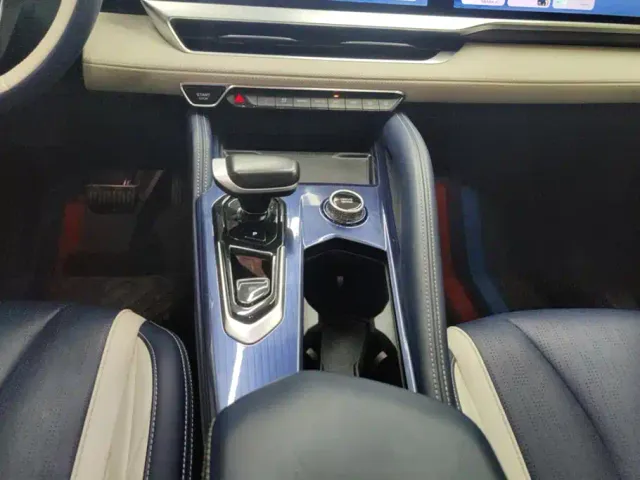 Geely Xingyue L — Фото автомобиля 16