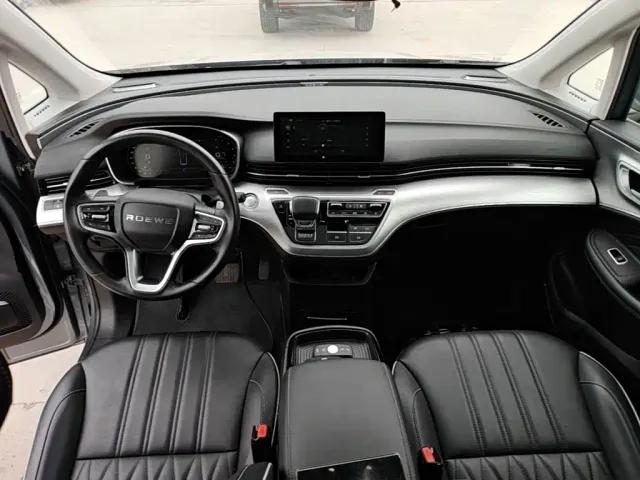 Roewe iMAX8 — Фото автомобиля 9