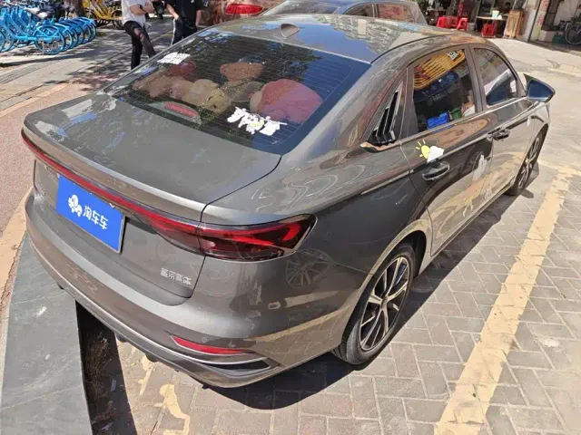 Geely Emgrand — Фото автомобиля 3