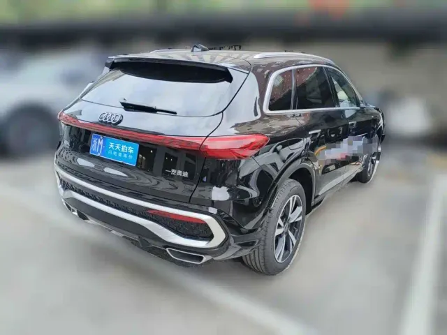 Audi Q5L — Фото автомобиля 5