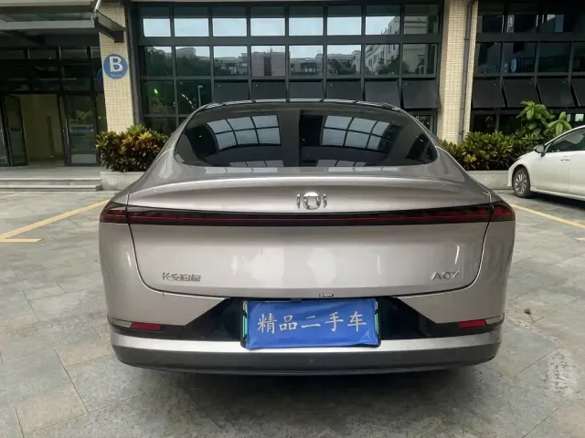 Changan Qiyuan A07 — Фото автомобиля 5