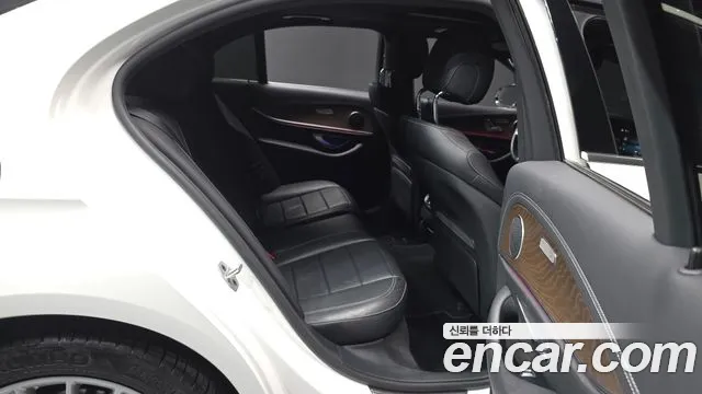 Mercedes-Benz E-Class W213 — Фото автомобиля 18