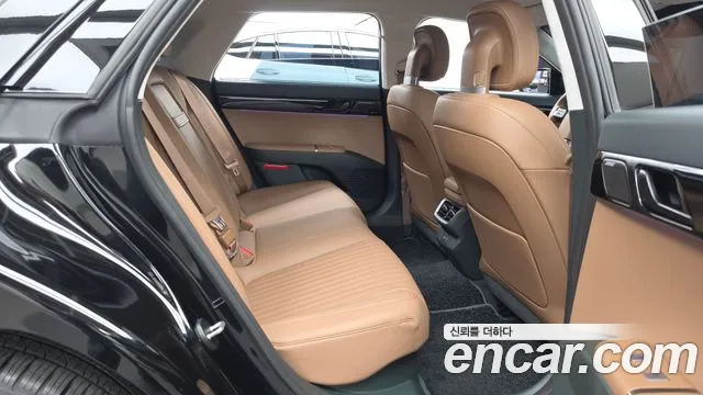 Hyundai Grandeur GN7 — Фото автомобиля 18