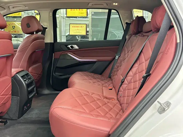 BMW X5 — Фото автомобиля 10