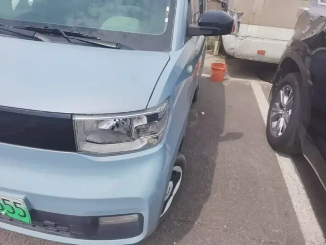Wuling Hongguang Mini EV — Фото автомобиля 23
