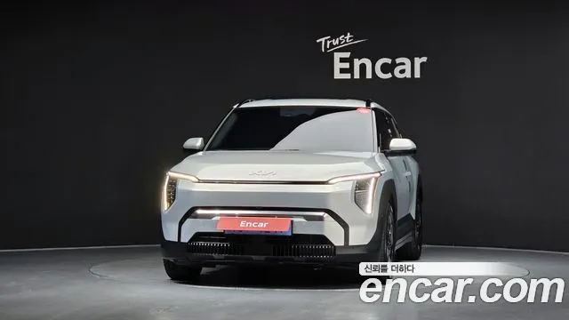 Kia EV3 — Фото автомобиля 3