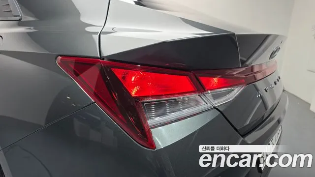 Hyundai Avante — Фото автомобиля 8