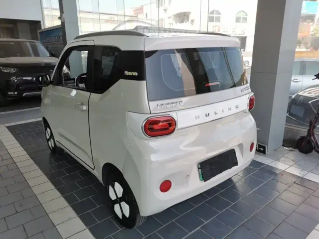 Wuling Hongguang Mini EV — Фото автомобиля 4