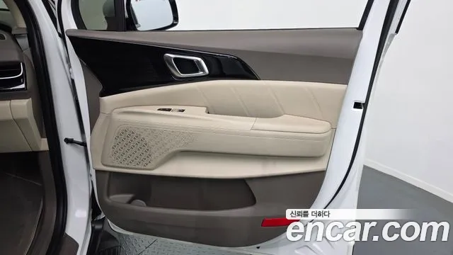 Kia Carnival 4th Gen — Фото автомобиля 14