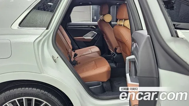 Audi Q3 35 TDI quattro Premium — Фото автомобиля 12
