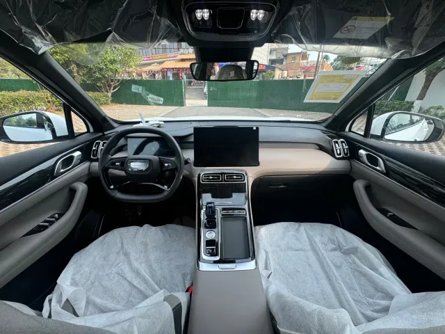Geely Boyue L — Фото автомобиля 9