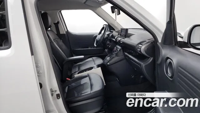 Hyundai Casper — Фото автомобиля 11