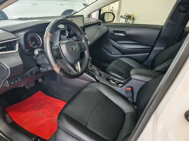 Toyota Corolla — Фото автомобиля 6