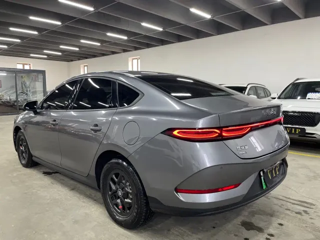 BYD Qin PLUS — Фото автомобиля 6