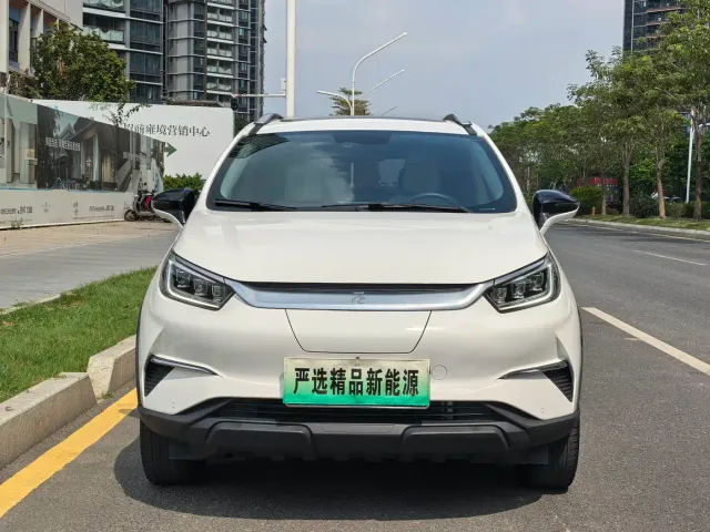 BYD Yuan Pro — Фото автомобиля 2