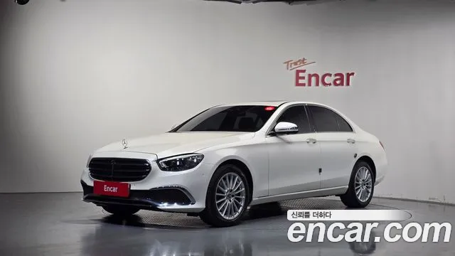 Фотография автомобиля — Mercedes-Benz E-Class W213