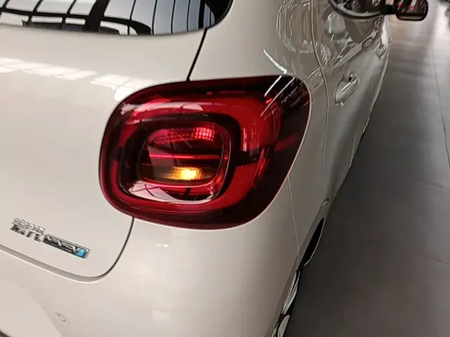 Wuling Hongguang Mini EV — Фото автомобиля 7