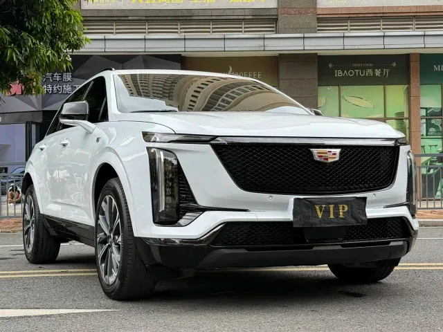 Cadillac XT5 — Фото автомобиля 3