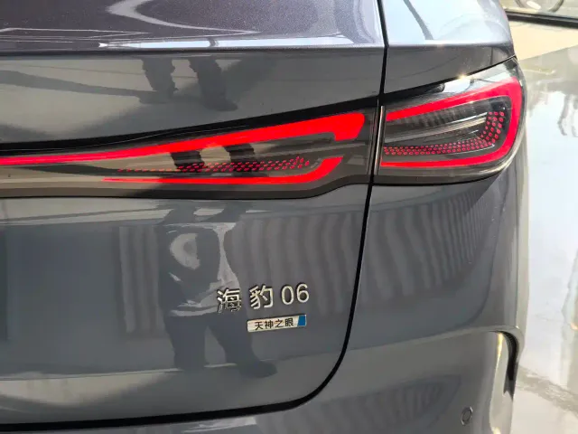 BYD Seal 06 — Фото автомобиля 15