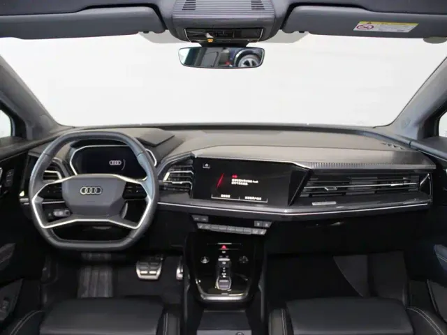 Audi Q4 e-tron — Фото автомобиля 9
