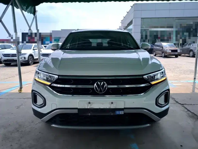 Volkswagen T-Roc — Фото автомобиля 2