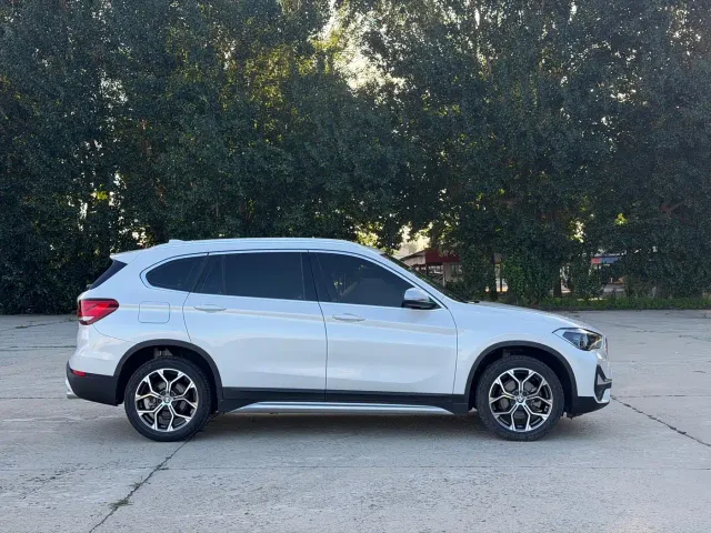 BMW X1 — Фото автомобиля 4