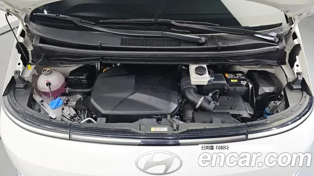 Hyundai Staria — Фото автомобиля 9