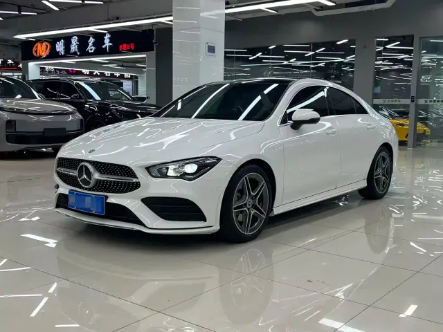 Фотография автомобиля — Mercedes-Benz CLA-Class