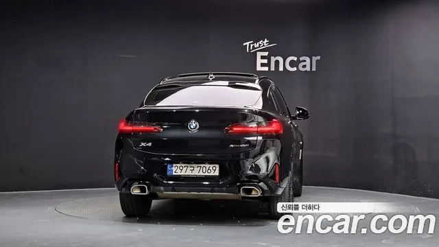 BMW X4 — Фото автомобиля 3