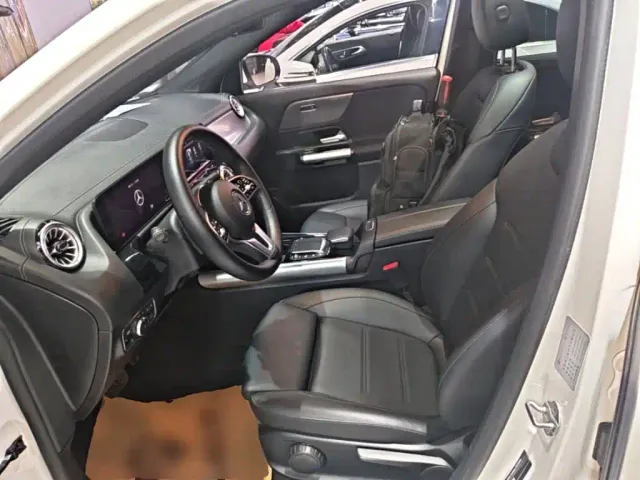 Mercedes-Benz GLA-Class — Фото автомобиля 14