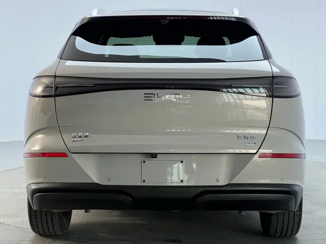 BYD Sealion 06 — Фото автомобиля 14