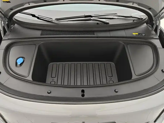 Li Auto i6 — Фото автомобиля 10