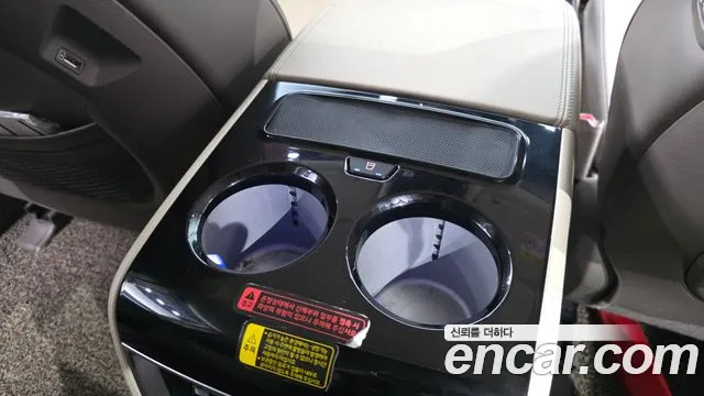 Kia Canival Carnival 4 поколение Бензин 7 мест Hi-Limousine — Фото автомобиля 24