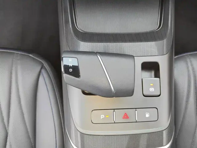 Changan Qiyuan A05 — Фото автомобиля 16