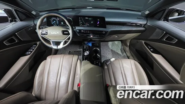 Kia K8 Hybrid — Фото автомобиля 10