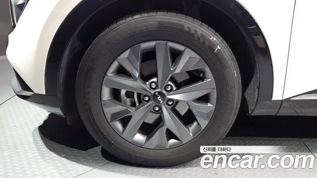 Kia Sportage Sportage 5-е поколение Дизель 2.0 2WD — Фото автомобиля 5