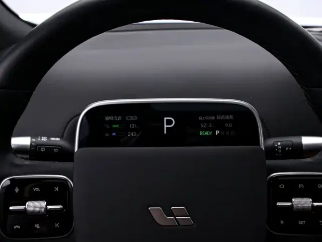 Li Auto L7 — Фото автомобиля 6