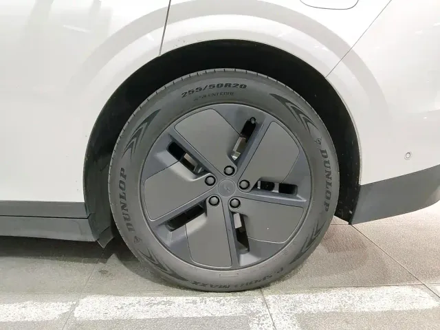 Li Auto i6 — Фото автомобиля 16