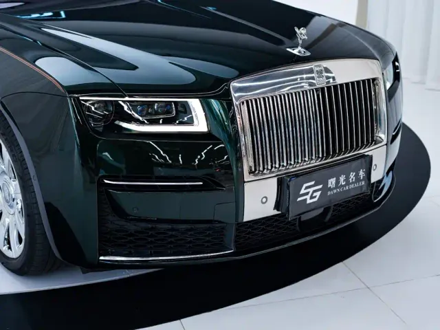 Rolls-Royce Ghost — Фото автомобиля 22